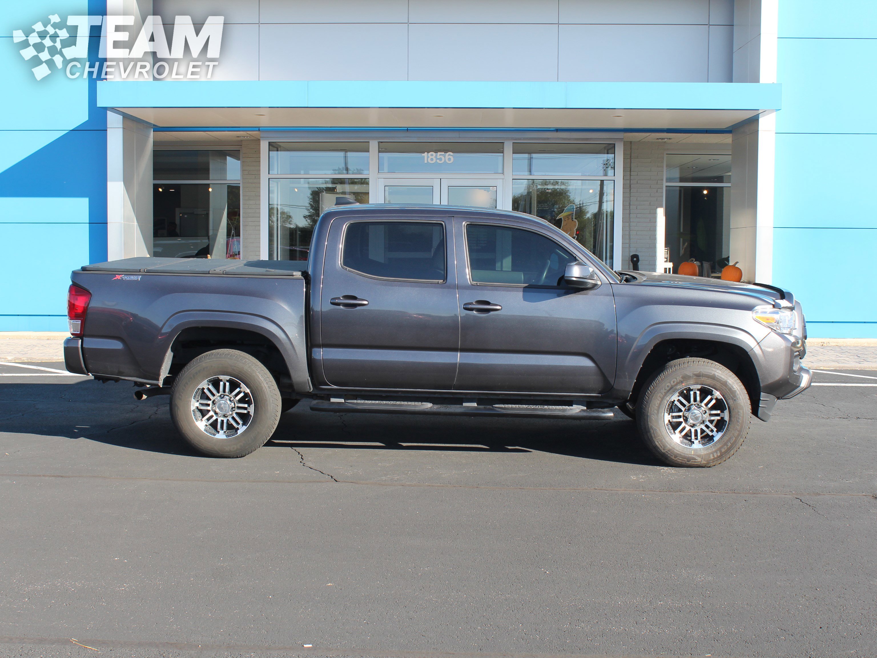 2021 Toyota Tacoma SR photo 3