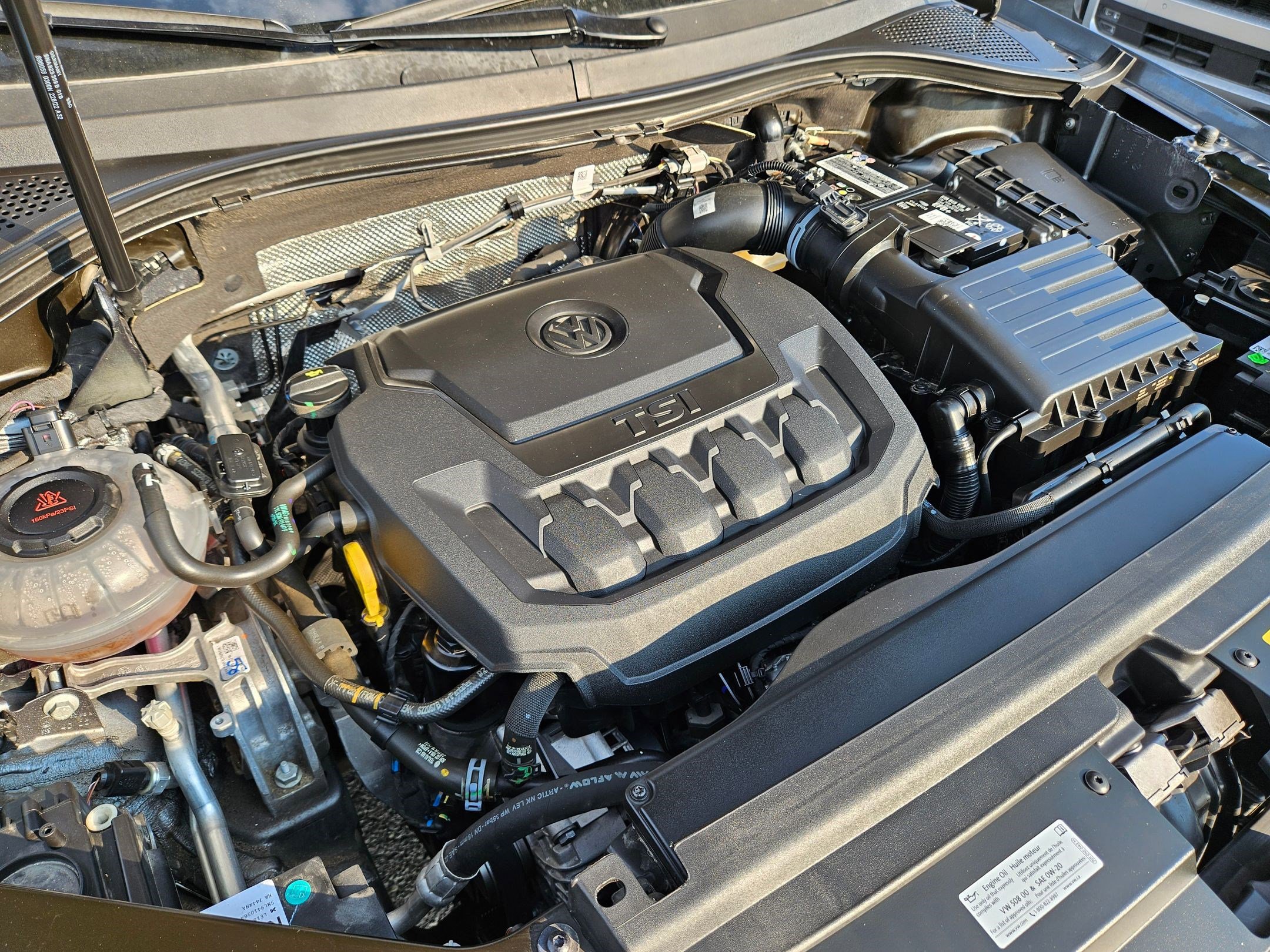 2023 Volkswagen Tiguan SE R-Line Black photo 32