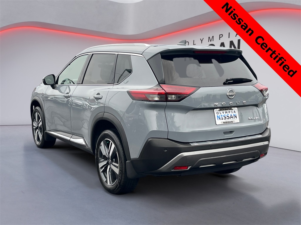 2023 Nissan Rogue SL photo 3
