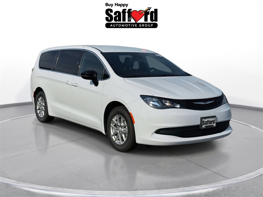 2026 Chrysler Voyager LX photo 9
