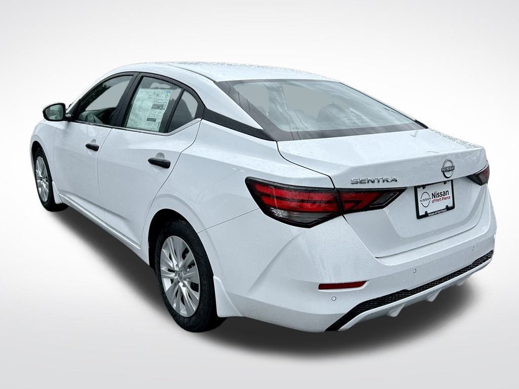 2025 Nissan Sentra S photo 4