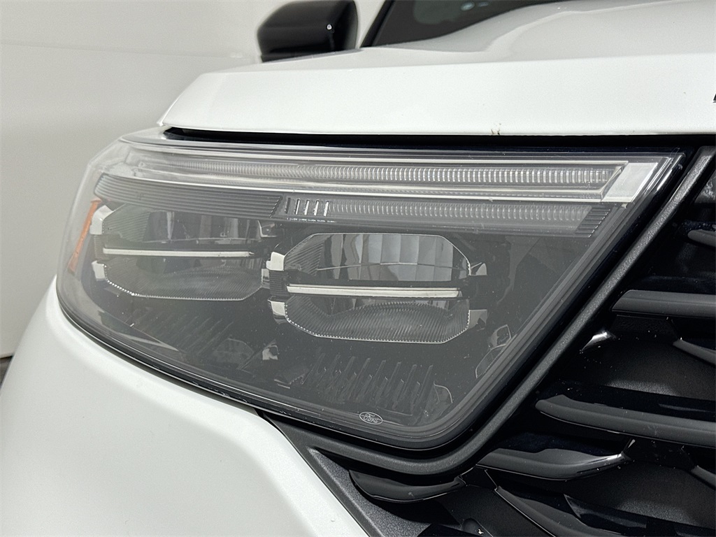 2022 Ford Explorer ST-Line photo 24
