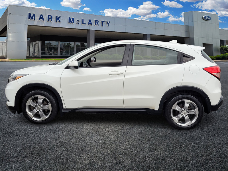 2017 Honda HR-V LX photo 6