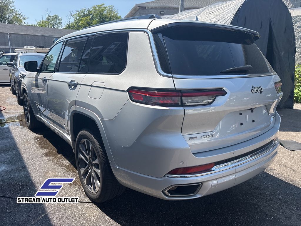 2021 Jeep Grand Cherokee Overland photo 4