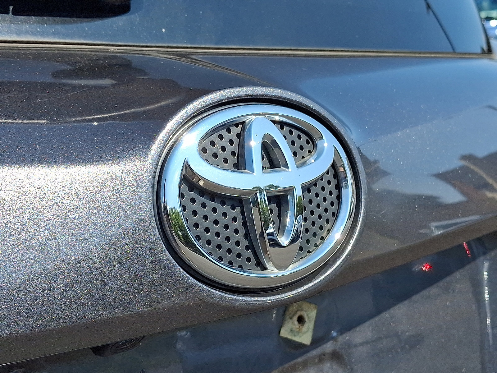 2018 Toyota RAV4 XLE photo 28
