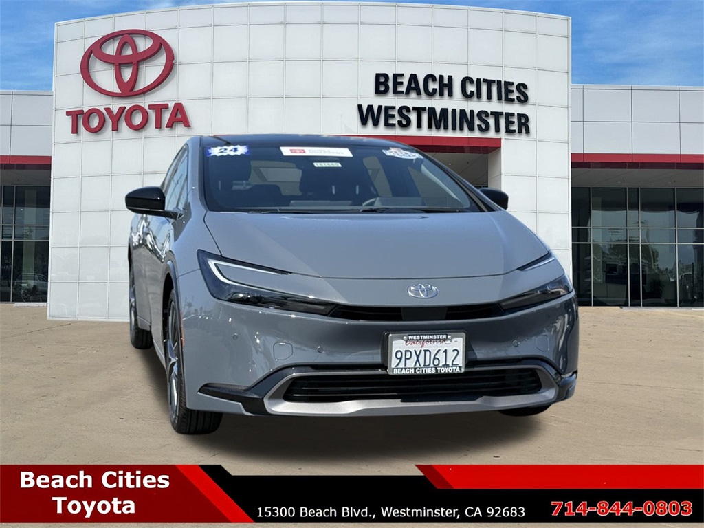2024 Toyota Prius XLE photo 2