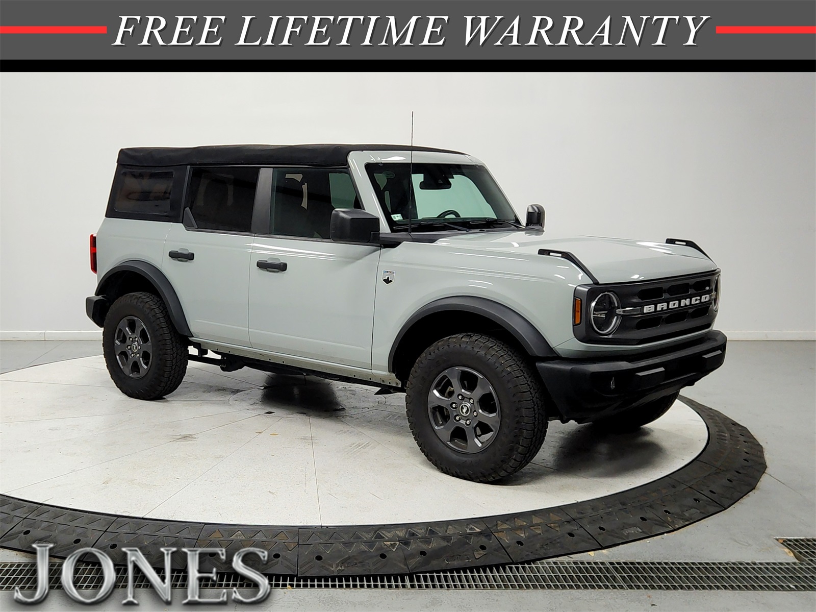 2022 Ford Bronco 4-Door Big Bend's photo