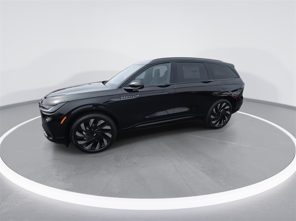 2025 Lincoln Nautilus Reserve photo 3