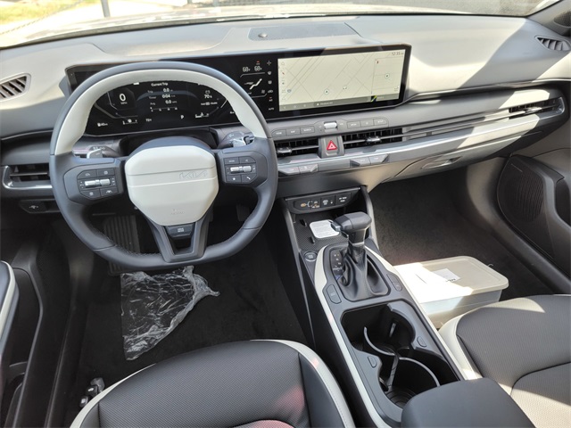2025 Kia K4 GT-Line photo 28