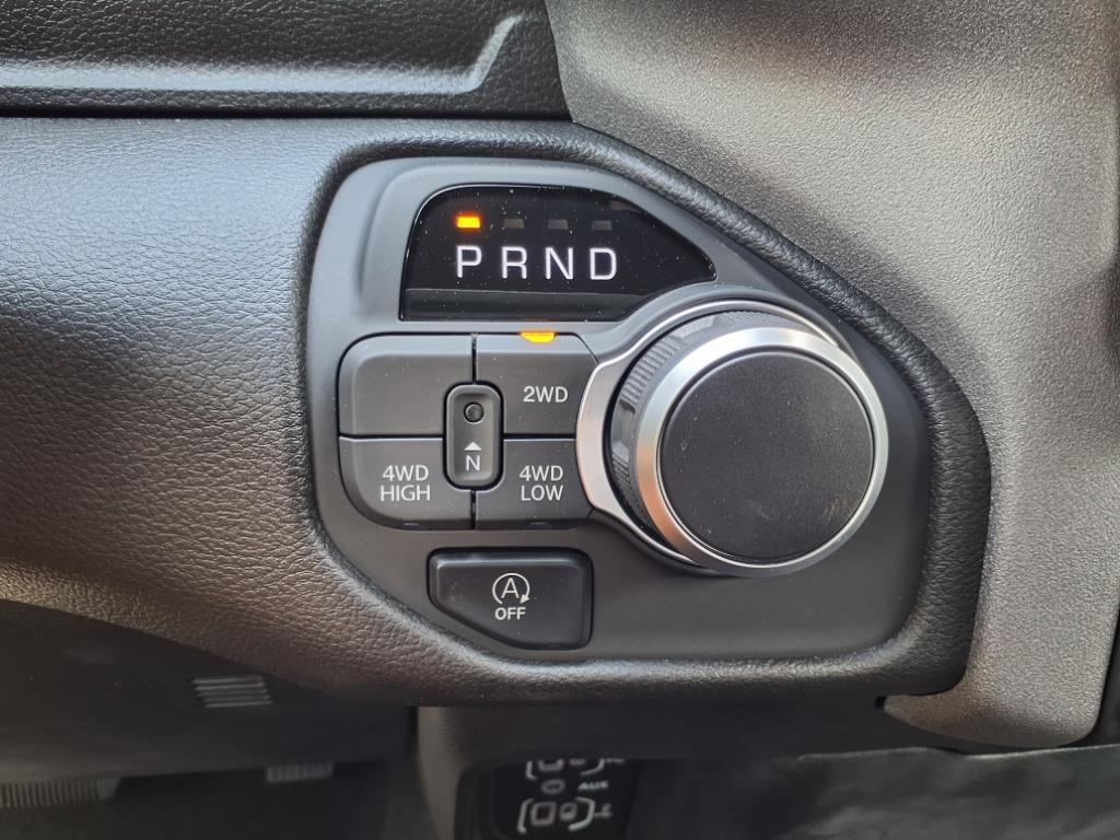 2025 Ram 1500 Tradesman photo 10