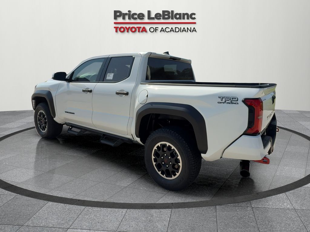 2025 Toyota Tacoma TRD Off-Road Double Cab photo 2