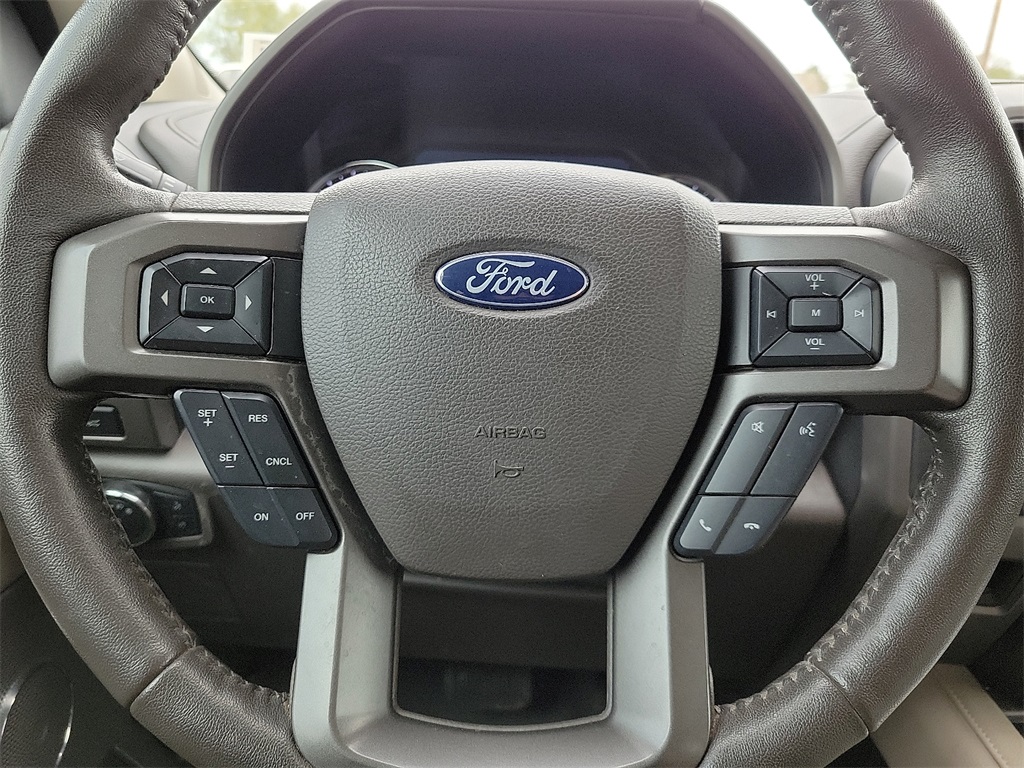 2020 Ford Expedition MAX XLT photo 23