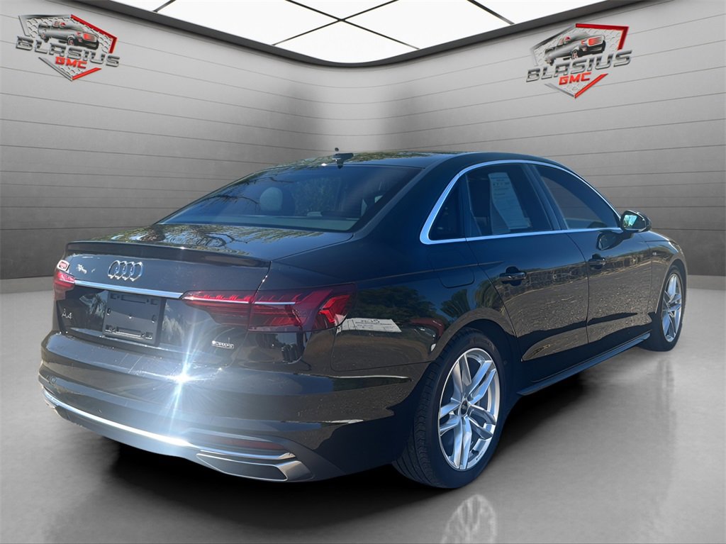 2023 Audi A4 Premium Plus 45 TFSI S line Quattro photo 5