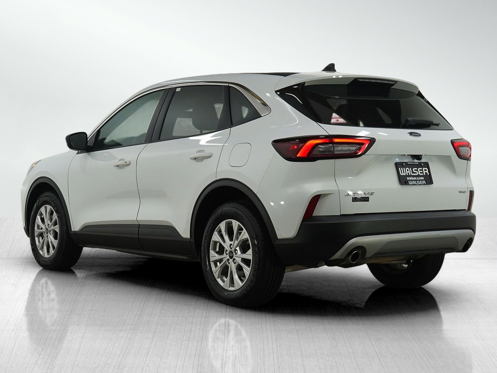 2023 Ford Escape Active photo 3