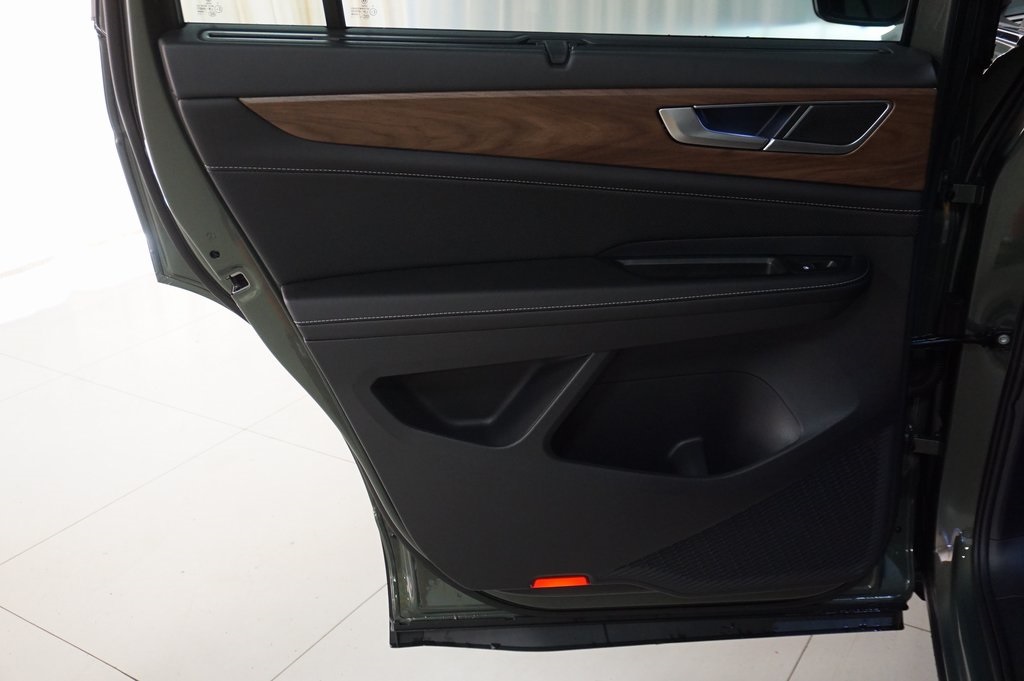 2026 Volkswagen Atlas SE Technology photo 26