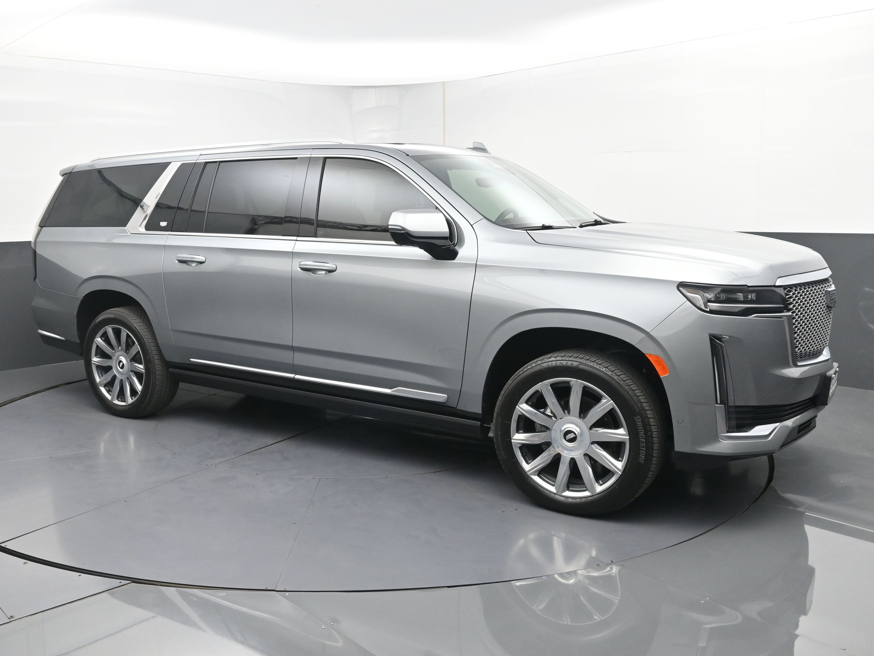 2024 Cadillac Escalade ESV Premium Luxury Platinum's photo