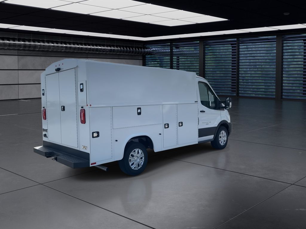 2024 Ford Transit Cutaway photo 8