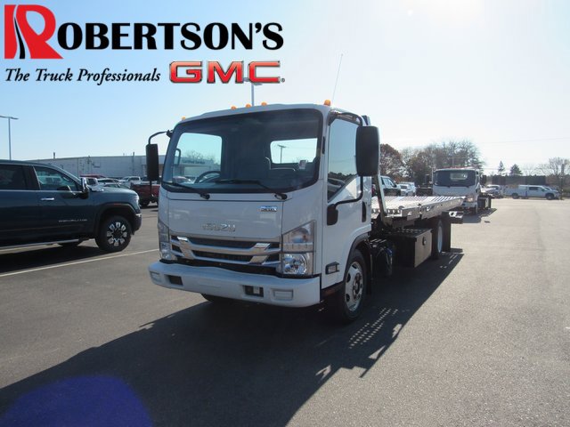 2020 Isuzu NRR's photo