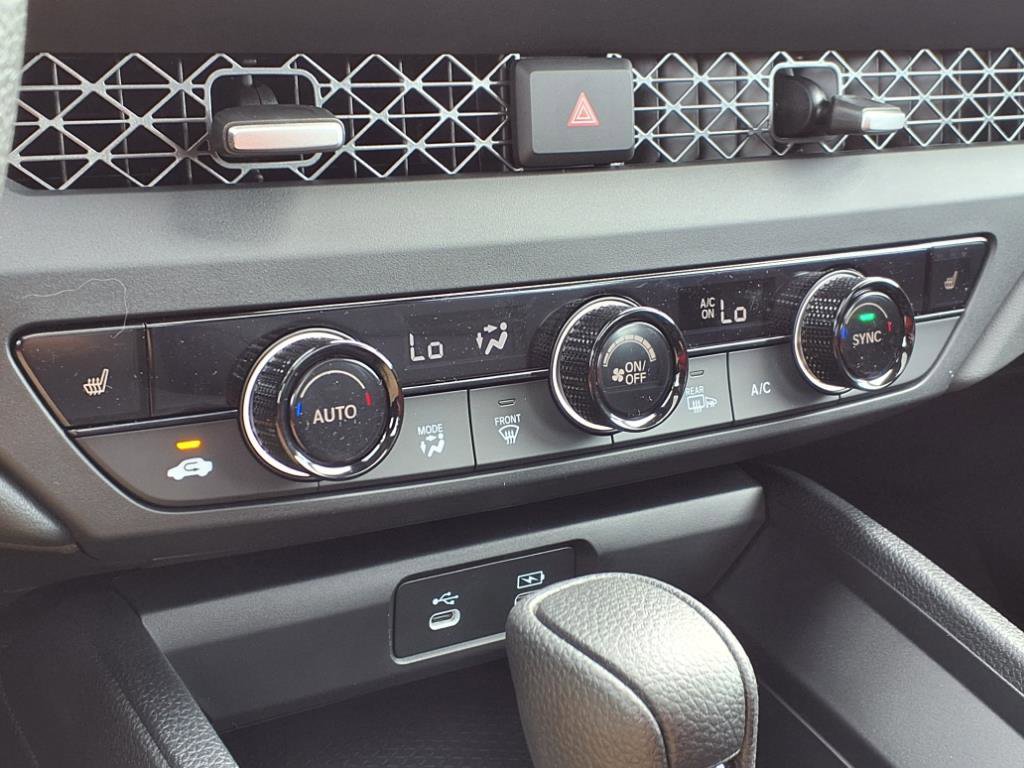 2025 Honda Accord SE photo 17