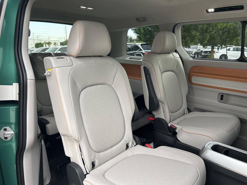 2025 Volkswagen ID. Buzz Pro Plus photo 35