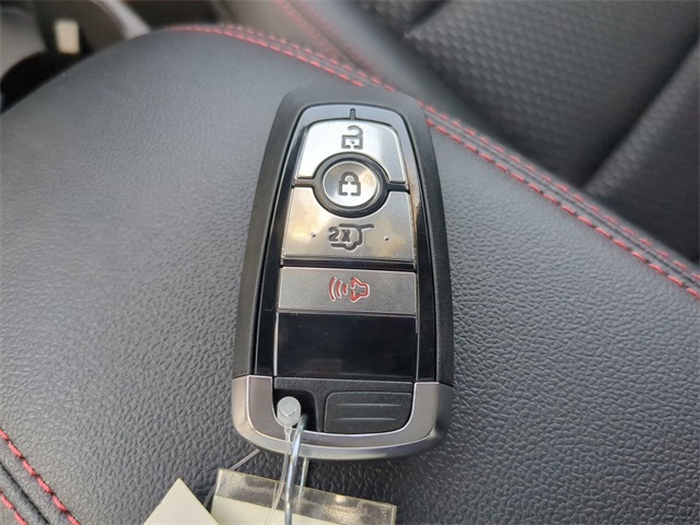 2025 Ford Escape ST-Line photo 23