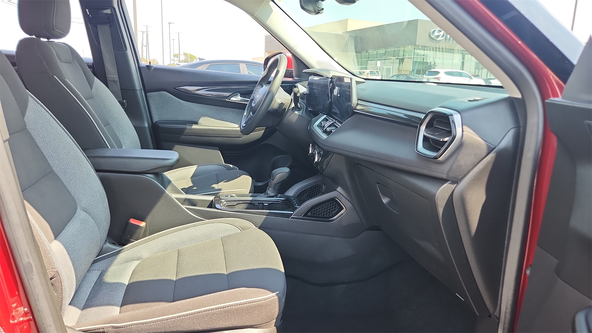 2024 Chevrolet Trailblazer LT photo 23