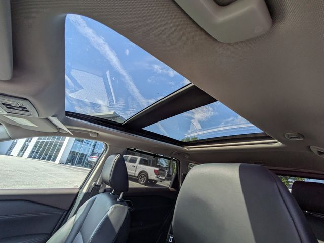 2021 Nissan Rogue SV photo 18