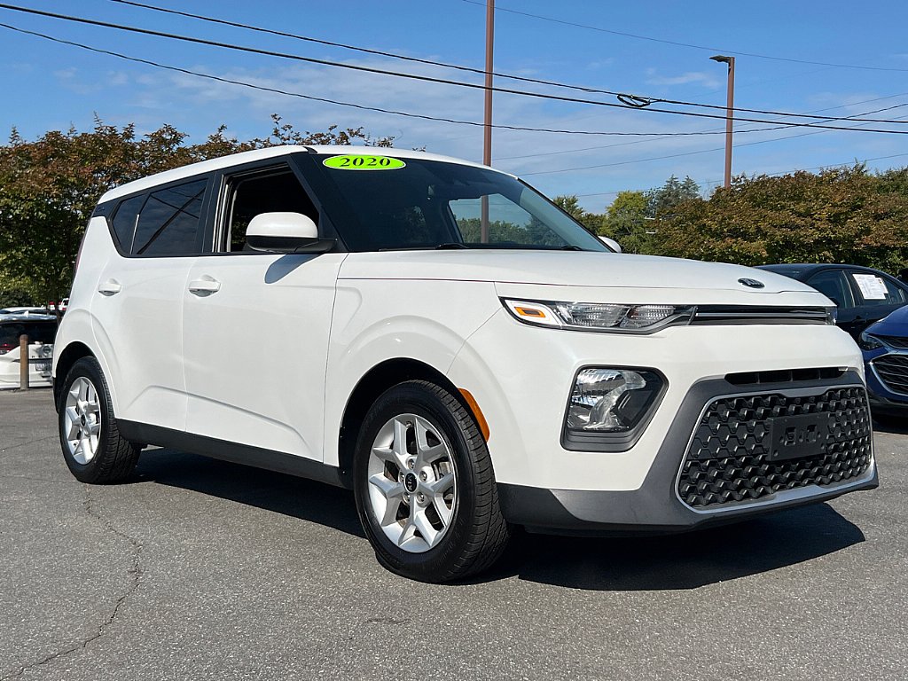 2020 Kia Soul S photo 2
