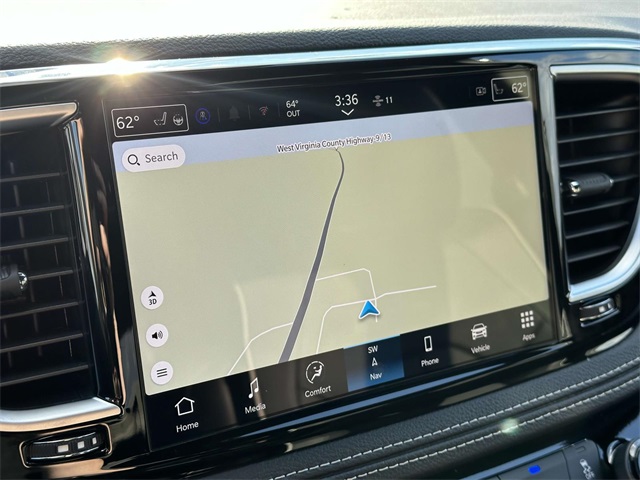 2025 Chrysler Pacifica Limited photo 4