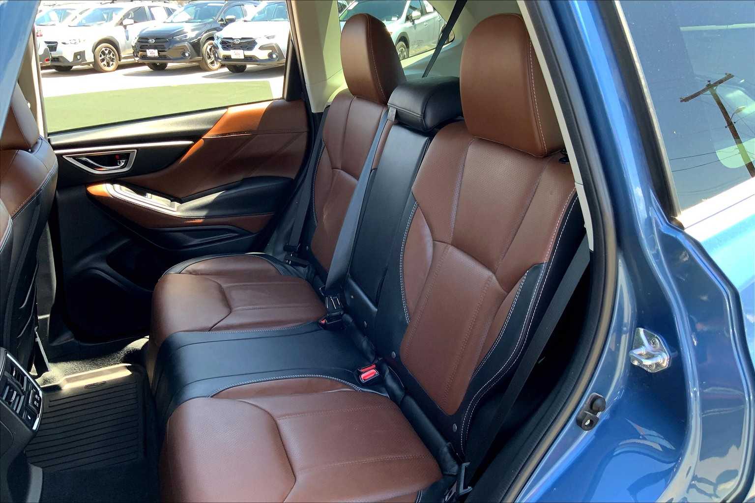 2023 Subaru Forester Touring photo 19