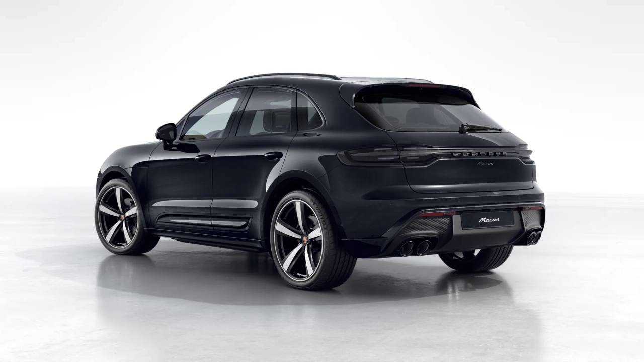 2026 Porsche Macan T photo 2