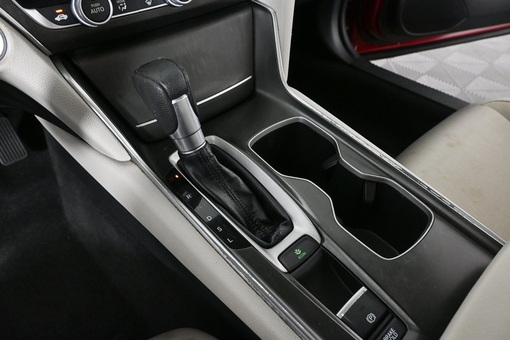 2018 Honda Accord LX photo 14