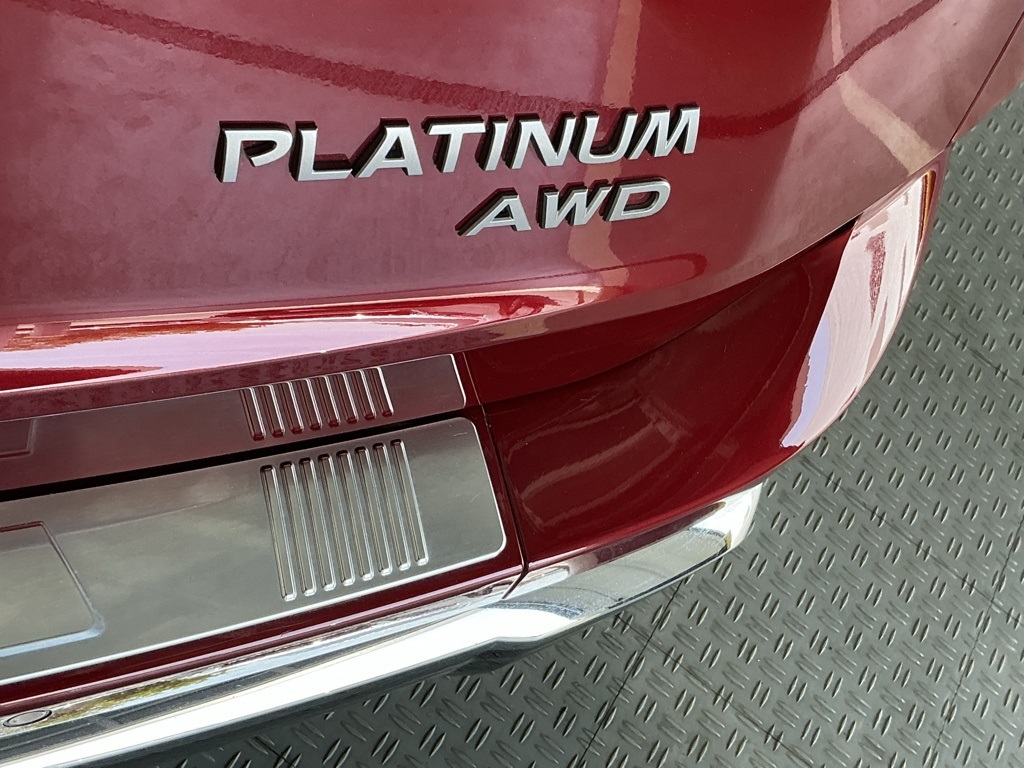 2024 Nissan Rogue Platinum photo 4