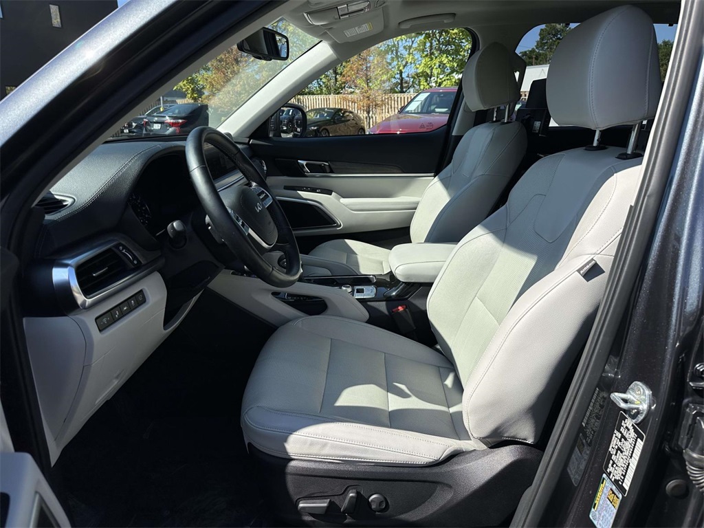 2022 Kia Telluride EX photo 14