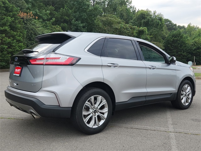 2024 Ford Edge Titanium photo 3