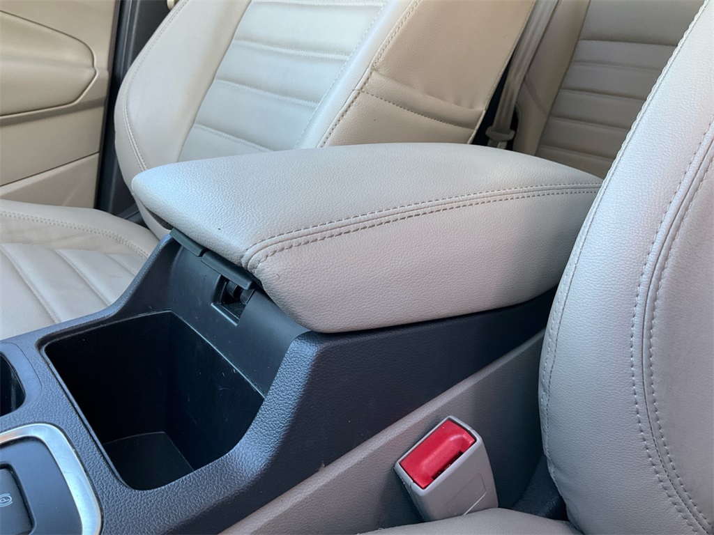 2017 Ford Escape Titanium photo 11