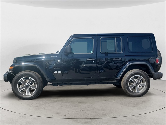 2023 Jeep Wrangler Sahara photo 2