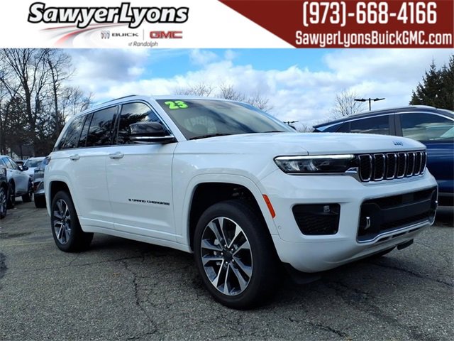 2023 Jeep Grand Cherokee Overland's photo
