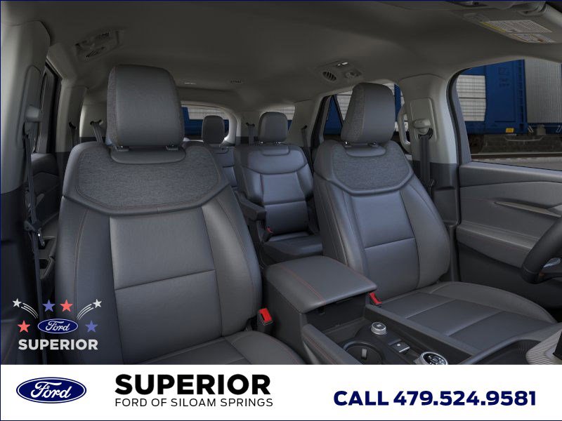 2025 Ford Explorer photo 8