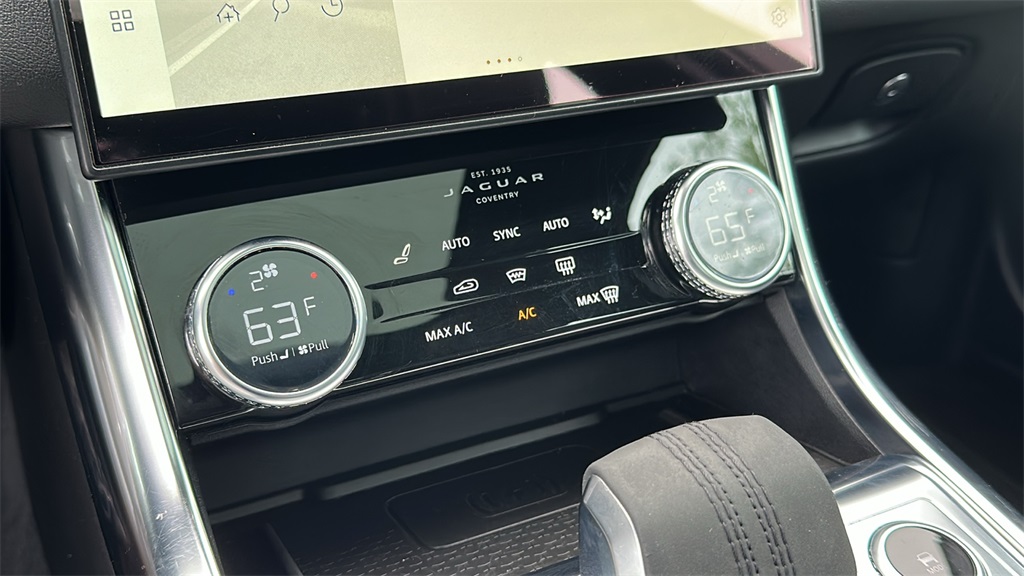 2021 Jaguar XF R-Dynamic SE photo 19