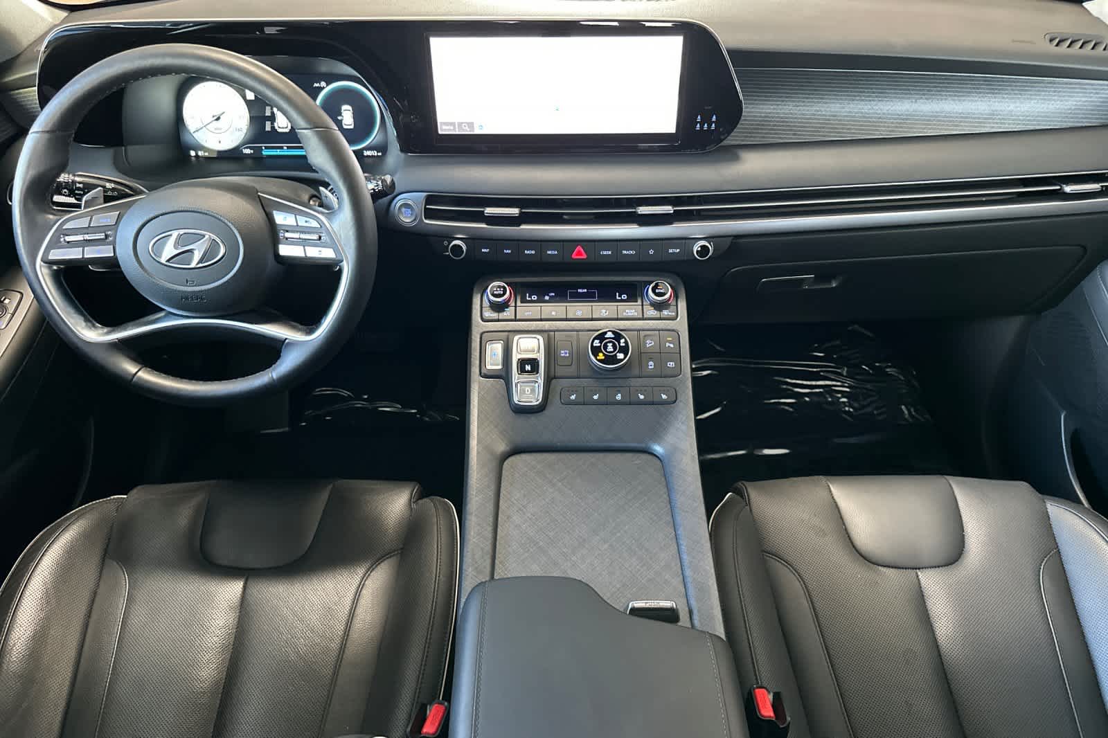 2023 Hyundai Palisade Limited photo 2