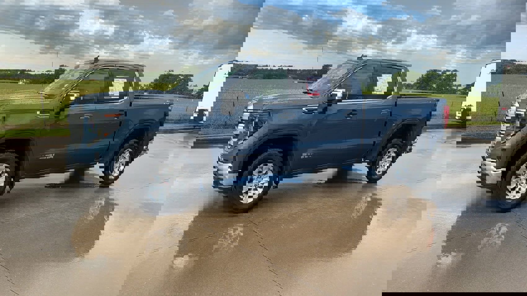 2024 Gmc Sierra 1500 SLE photo 4