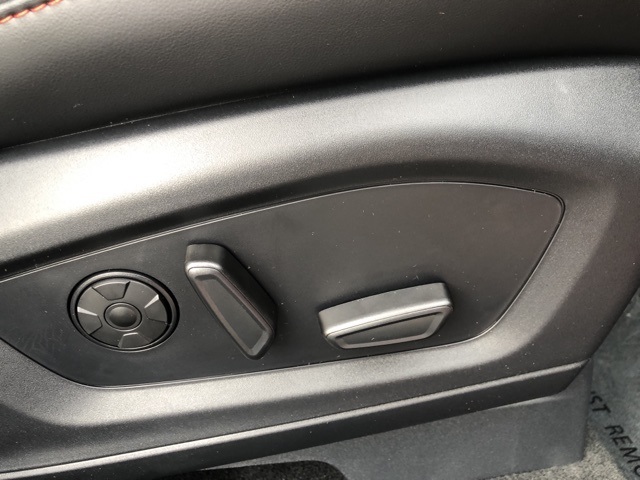2025 Ford Explorer ST photo 17