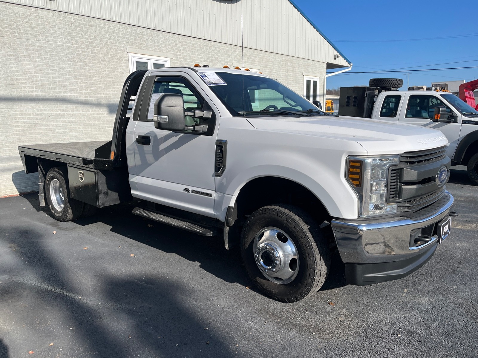 2019 Ford F-350 Super Duty Chassis Cab XL's photo