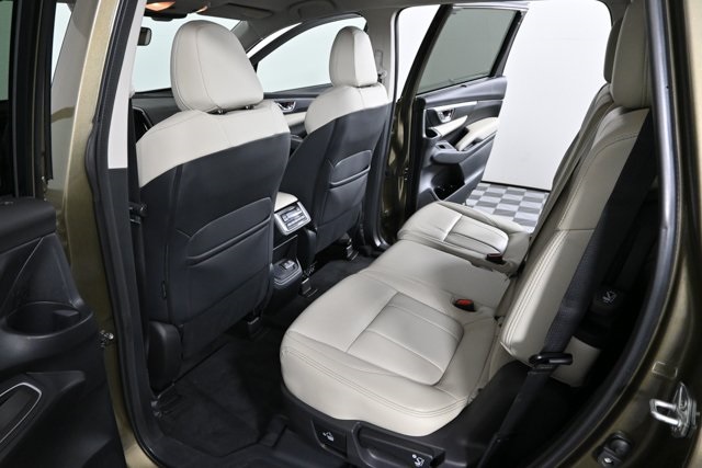 2022 Subaru Ascent Limited photo 13