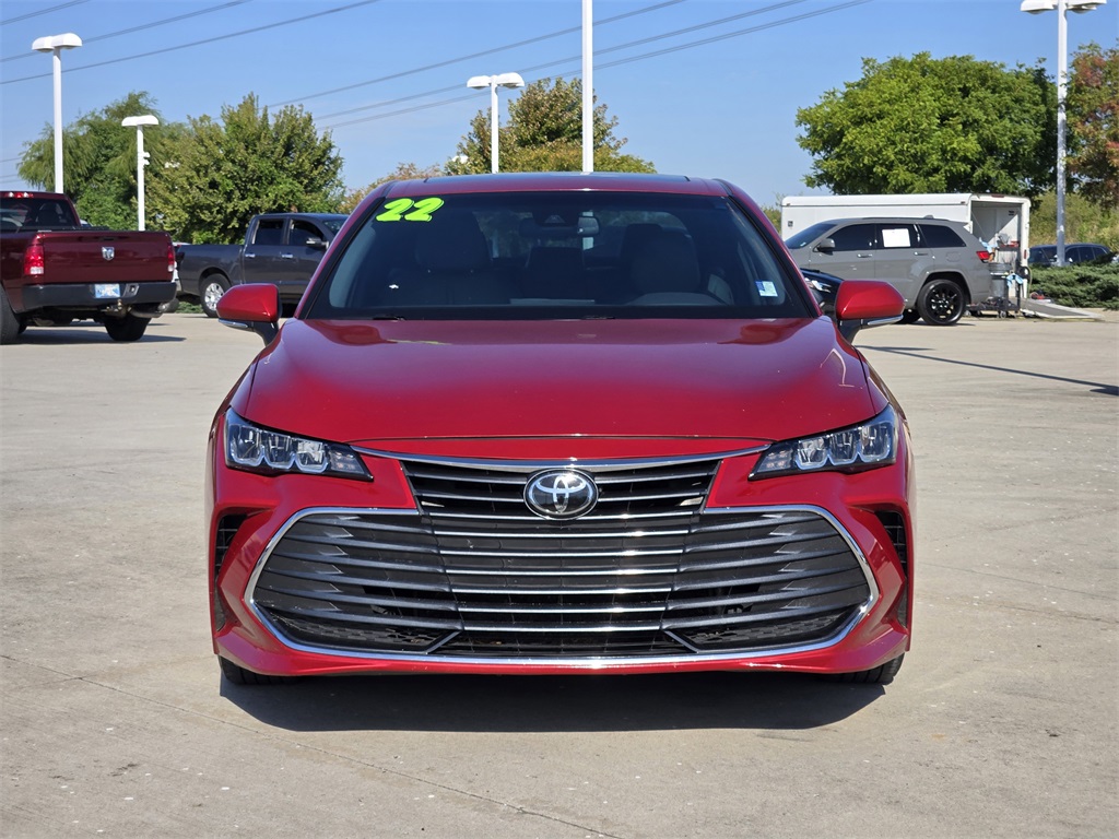 2022 Toyota Avalon XLE photo 2