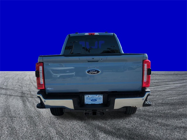 2025 Ford F-350 Lariat photo 5