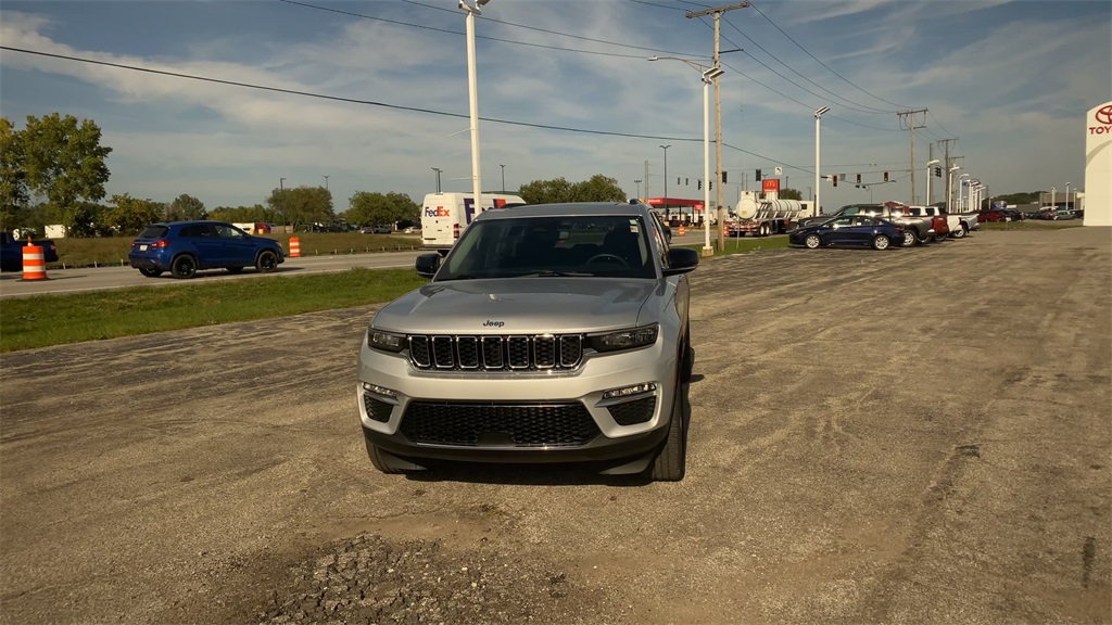 2022 Jeep Cherokee Limited 4xe photo 3