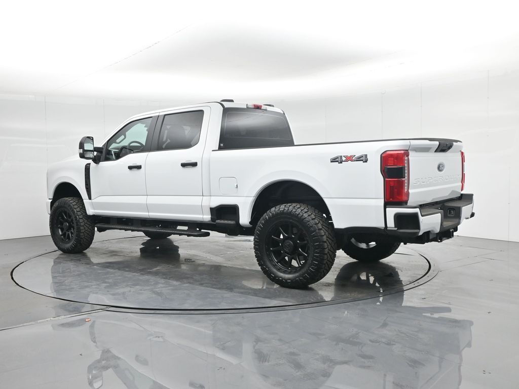 2025 Ford F-250 photo 4