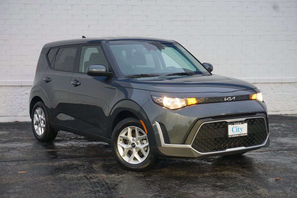 Used 2024 Kia Soul LX with VIN KNDJ23AU4R7903631 for sale in Grayslake, IL